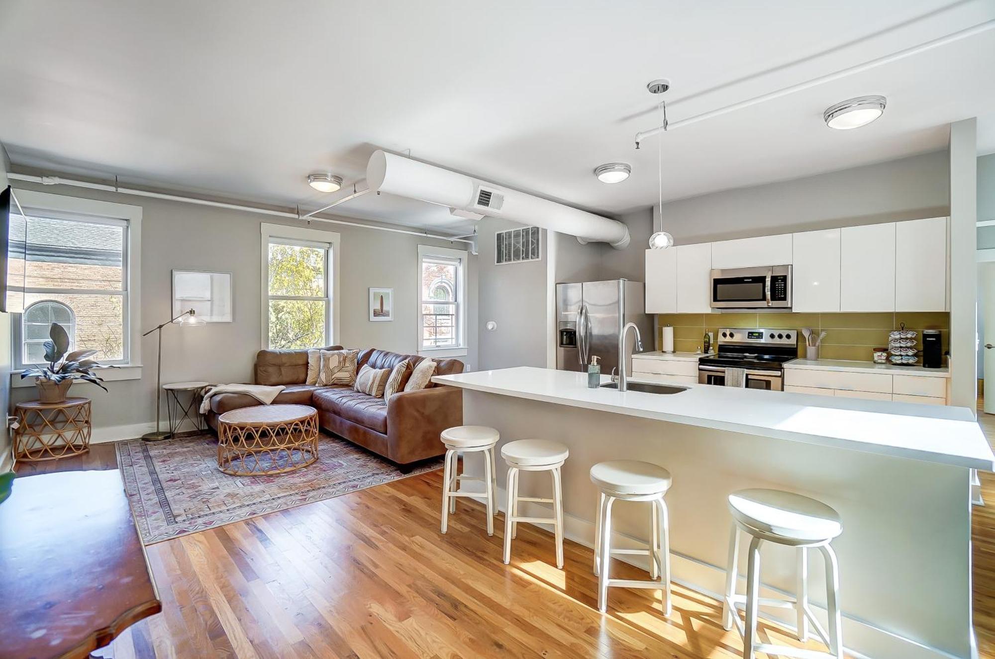 Sunny Downtown Apartment, Walk To Washington Park! Cincinnati Exterior foto