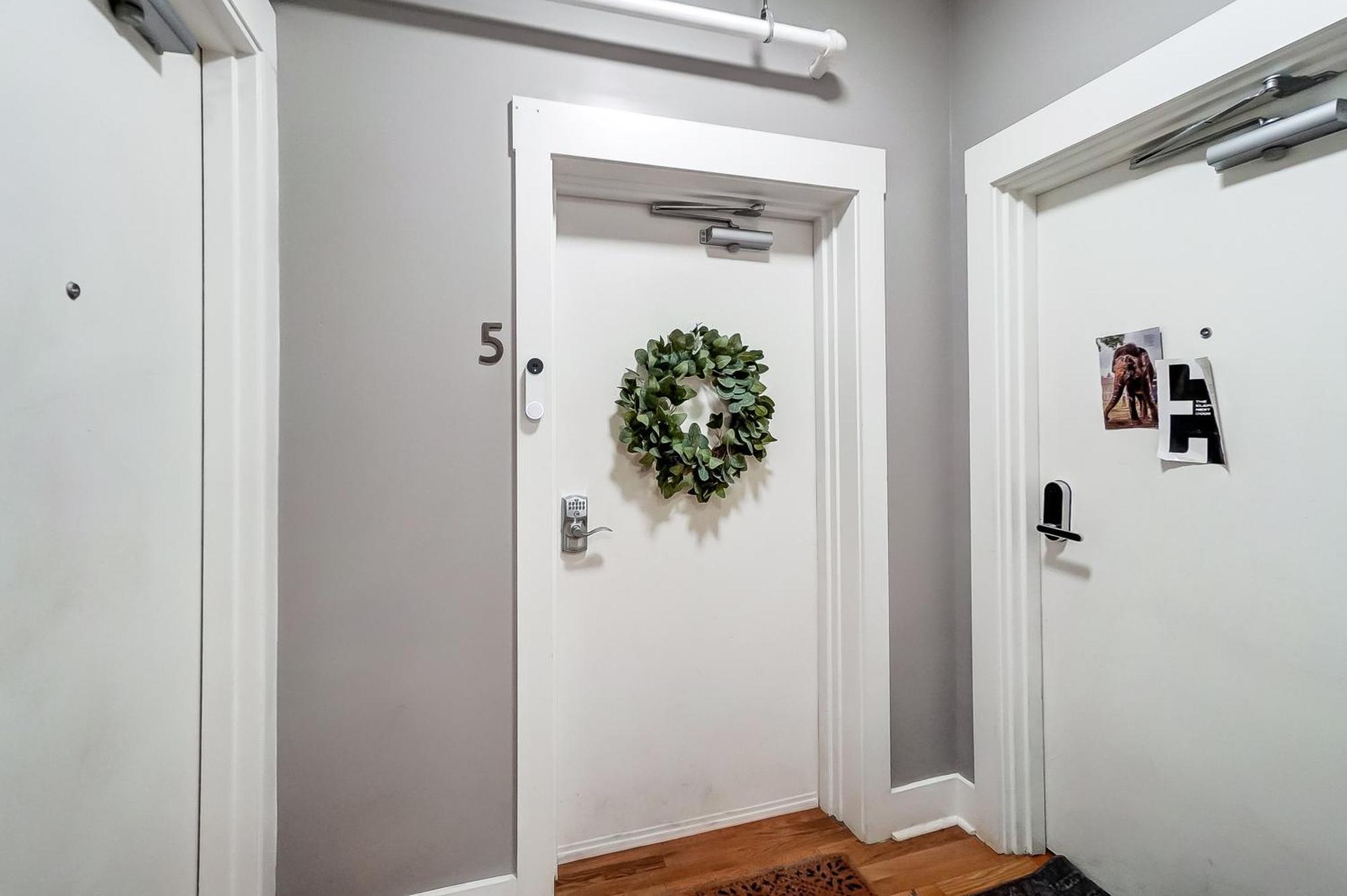 Sunny Downtown Apartment, Walk To Washington Park! Cincinnati Exterior foto